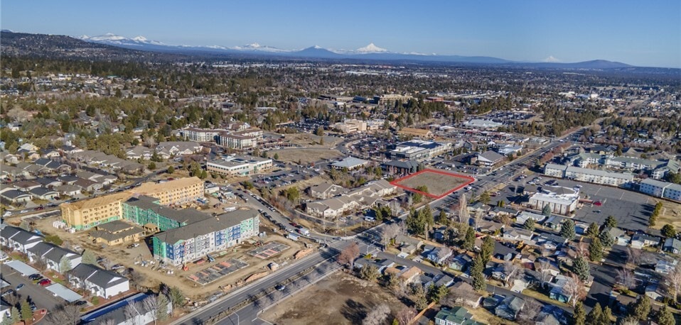 1221 NE Medical Center Dr, Bend, OR for sale Primary Photo- Image 1 of 5