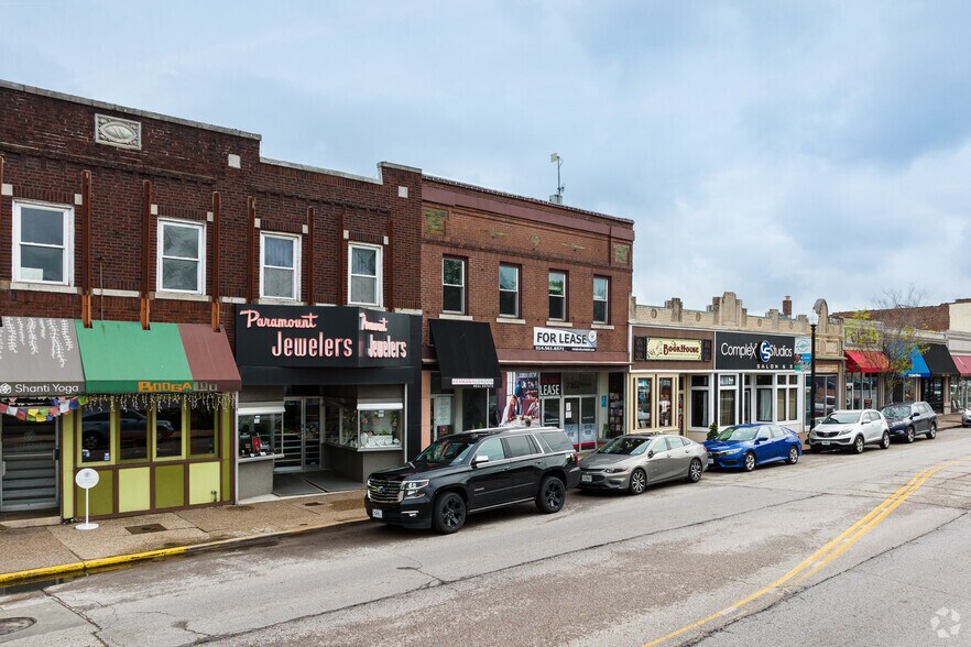 7350-7352 Manchester Rd, Maplewood, MO à louer - Photo du bâtiment - Image 2 de 6