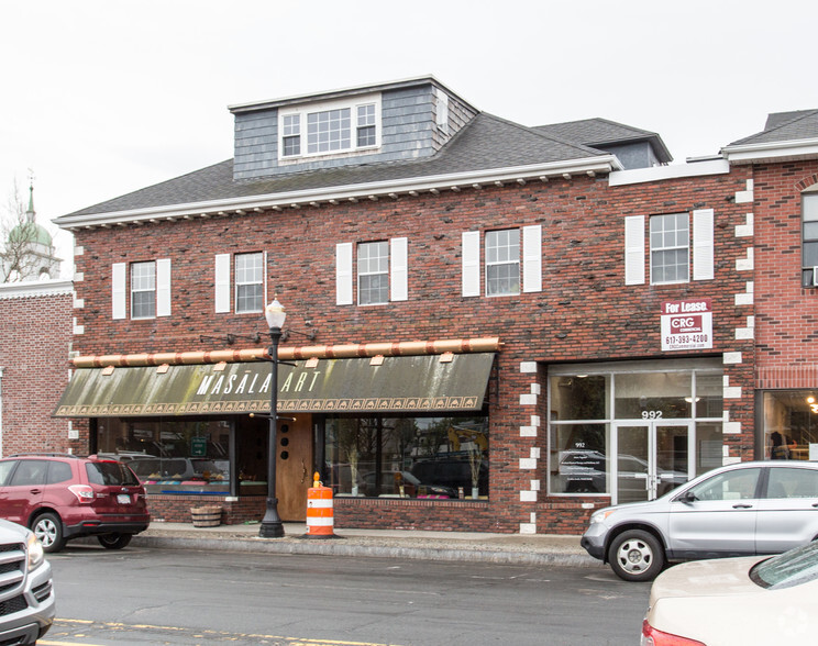 990-992 Great Plain Ave, Needham, MA for lease - Primary Photo - Image 1 of 11