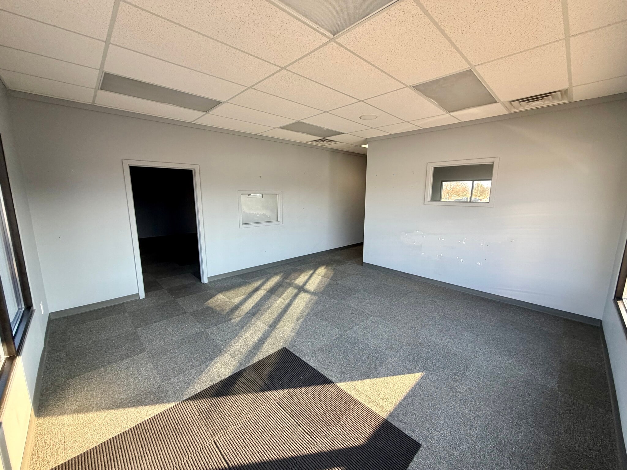 380 Oaks Xing, Plainwell, MI à louer Photo intérieure- Image 1 de 5