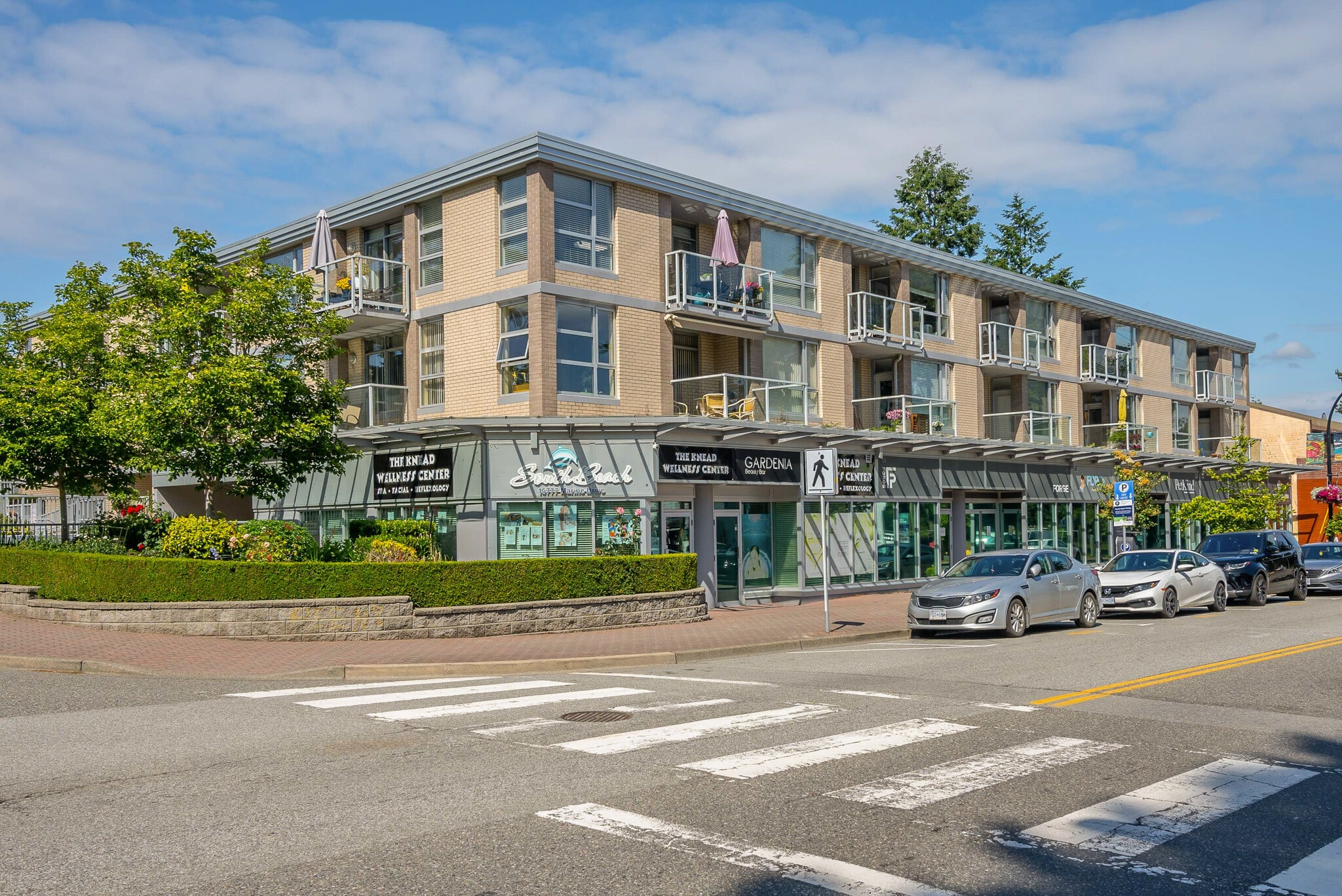 15777 Marine Dr, White Rock, BC for lease Interior Photo- Image 1 of 32