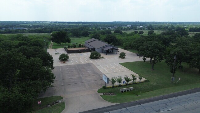 Plus de détails pour 1524 S Broadway St, Joshua, TX - Bureau/Commerce de détail à louer