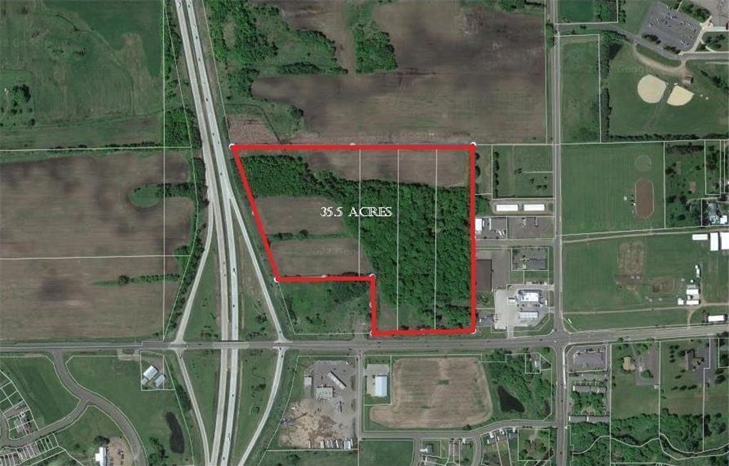 1450 W 4th St, Rush City, MN à vendre Aérien- Image 1 de 2