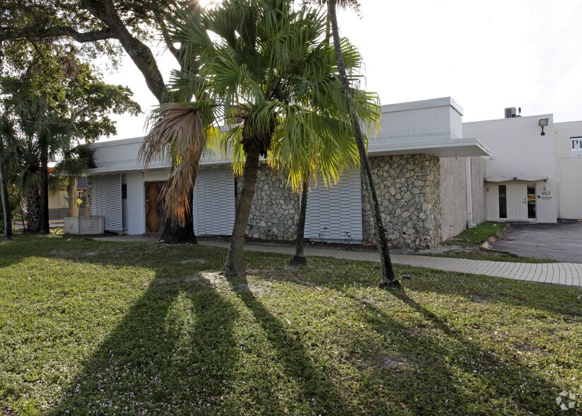460 W 84th St, Hialeah, FL à louer - Photo du bâtiment - Image 3 de 17
