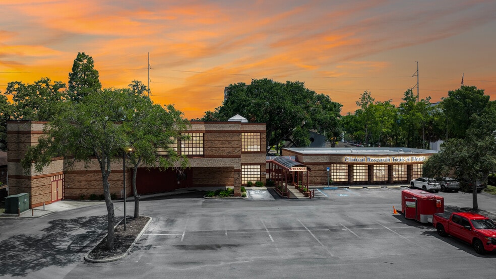 2715 W Virginia Ave, Tampa, FL for sale - Building Photo - Image 3 of 13