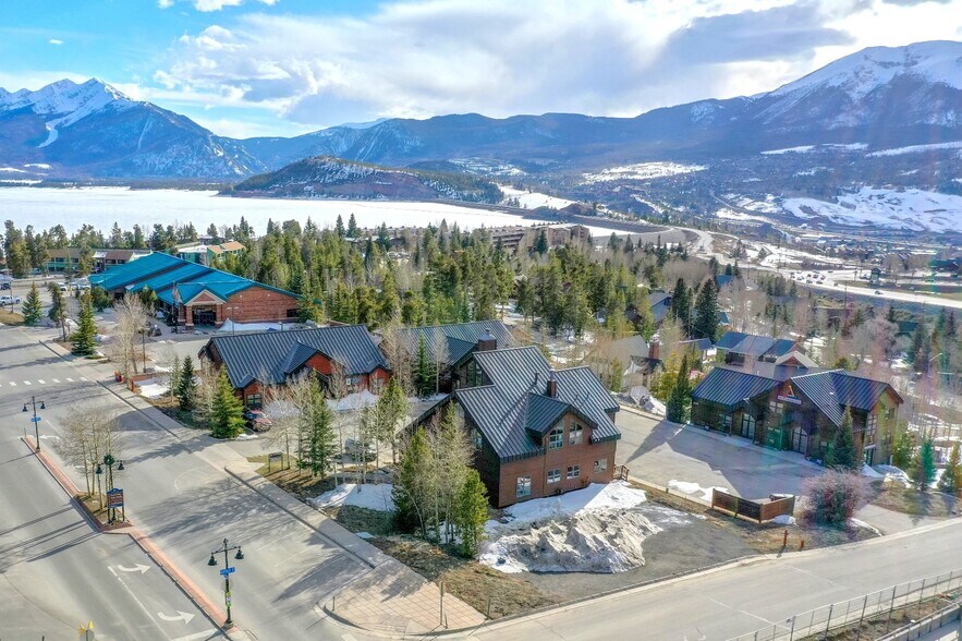 348 Lake Dillon Dr, Dillon, CO à vendre - Photo du bâtiment - Image 2 de 10