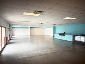 1223 S Business 54, Fulton, MO for lease Interior Photo- Image 2 of 3