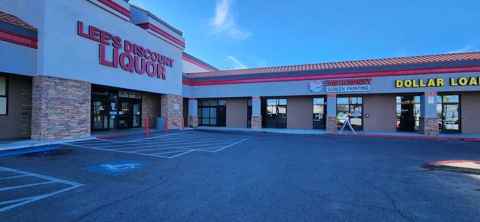 7411-7421 W Lake Mead Blvd, Las Vegas, NV à louer - Photo du bâtiment - Image 2 de 8