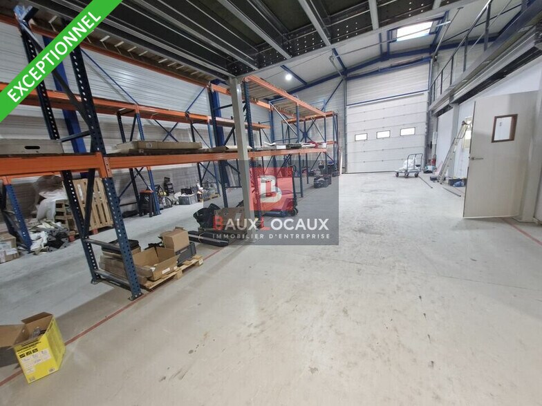 Flex in Velaux for lease - Interior Photo - Image 1 of 11