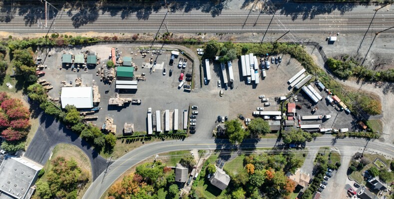 575 Ridge Rd, Monmouth Junction, NJ for lease - Building Photo - Image 1 of 4