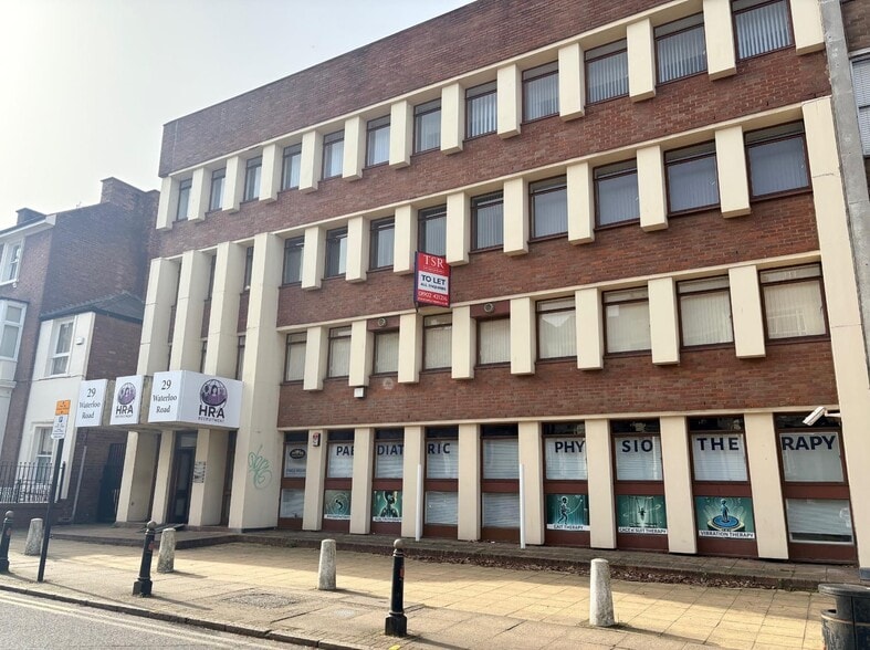 29 Waterloo Rd, Wolverhampton for lease - Building Photo - Image 2 of 4