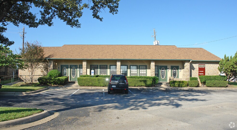 13740 Research Blvd, Austin, TX à vendre - Photo du bâtiment - Image 2 de 3