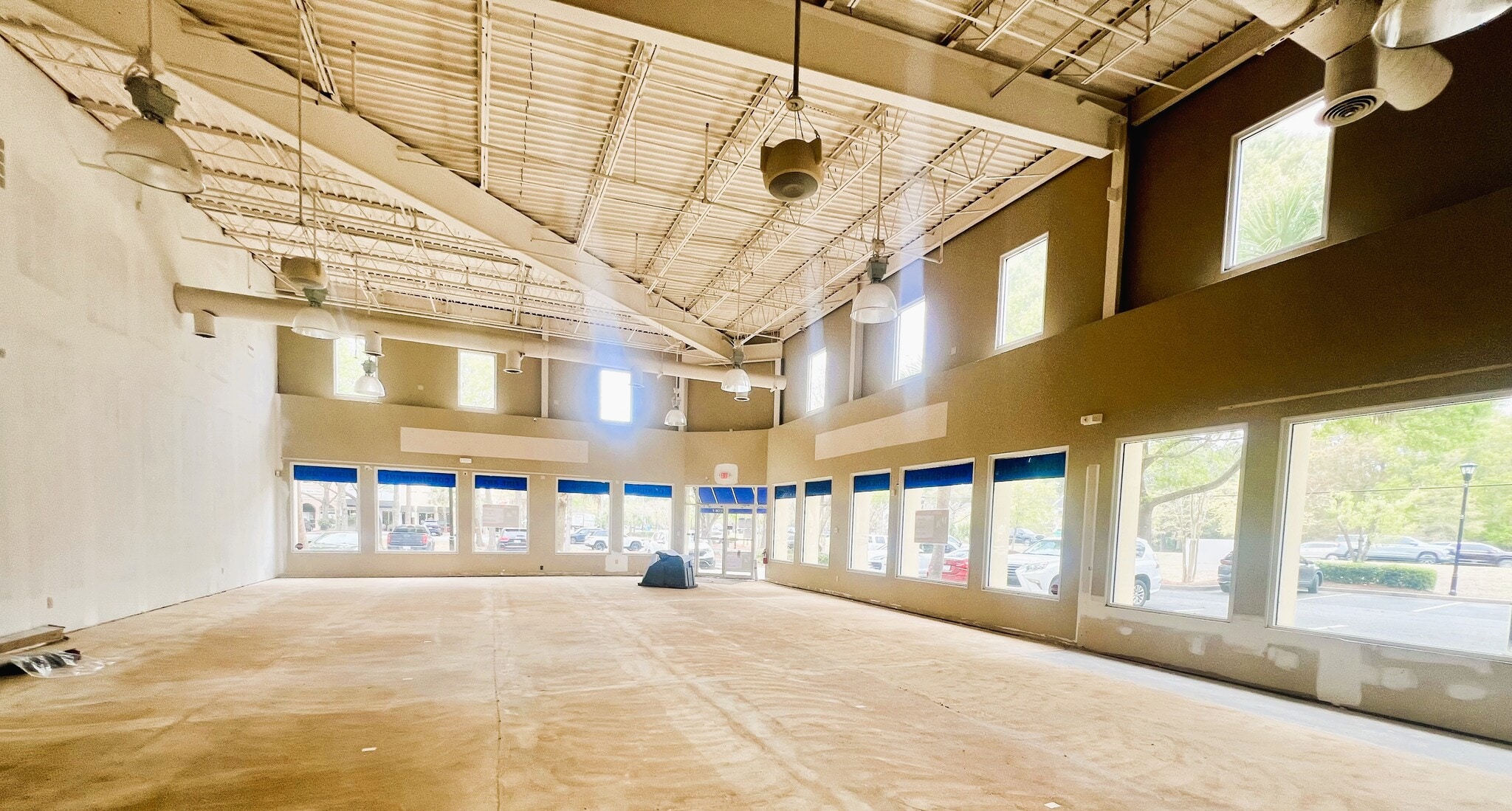 1136 Hungry Neck Rd, Mount Pleasant, SC for lease Primary Photo- Image 1 of 8