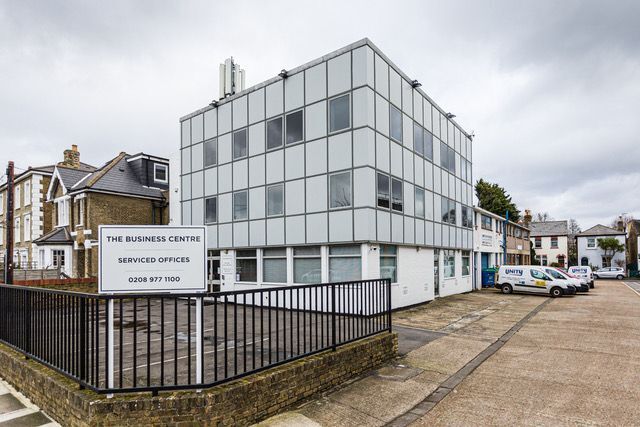 102-104 Church Rd, Teddington for lease Primary Photo- Image 1 of 6