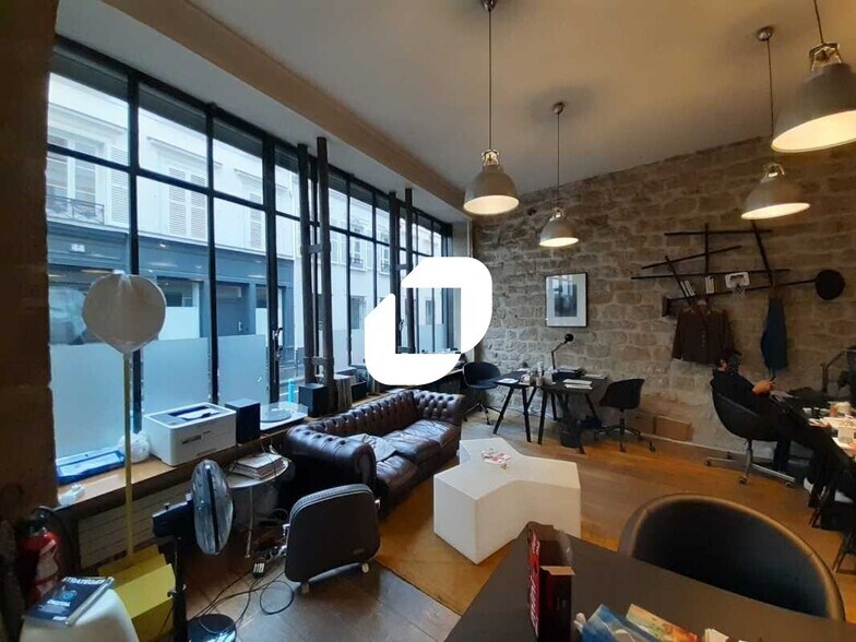 Office in Paris for sale - Interior Photo - Image 1 of 6