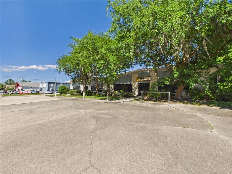 607 Palm Ave, Palatka, FL à vendre - Photo du bâtiment - Image 2 de 49
