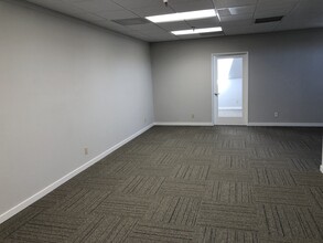 1100 Lincoln Ave, Napa, CA for lease Interior Photo- Image 2 of 11
