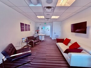 40 SW 13th St, Miami, FL à louer Photo intérieure- Image 1 de 5