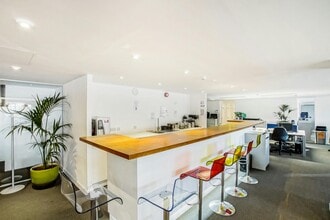 Shad Thames, London for lease Interior Photo- Image 2 of 2