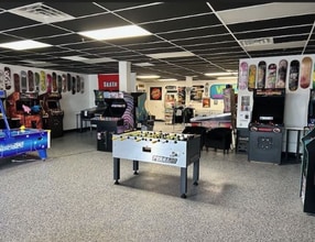 5217-5241 Shoreline Dr, Mound, MN à louer Photo intérieure- Image 2 de 2