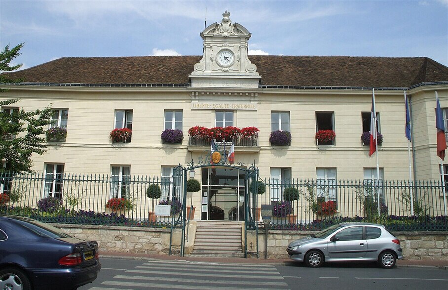 Retail in Pontoise for sale - Building Photo - Image 3 of 4