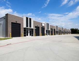 Plus de détails pour 32120 Hunt Rd, Brookshire, TX - Flex à vendre