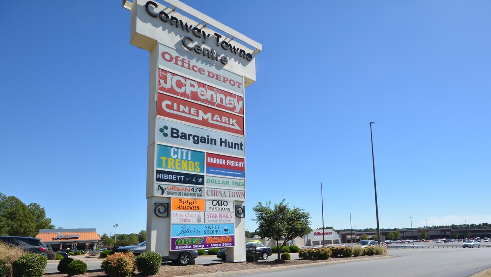 201 Skyline Dr, Conway, AR à louer - Photo du bâtiment - Image 2 de 9