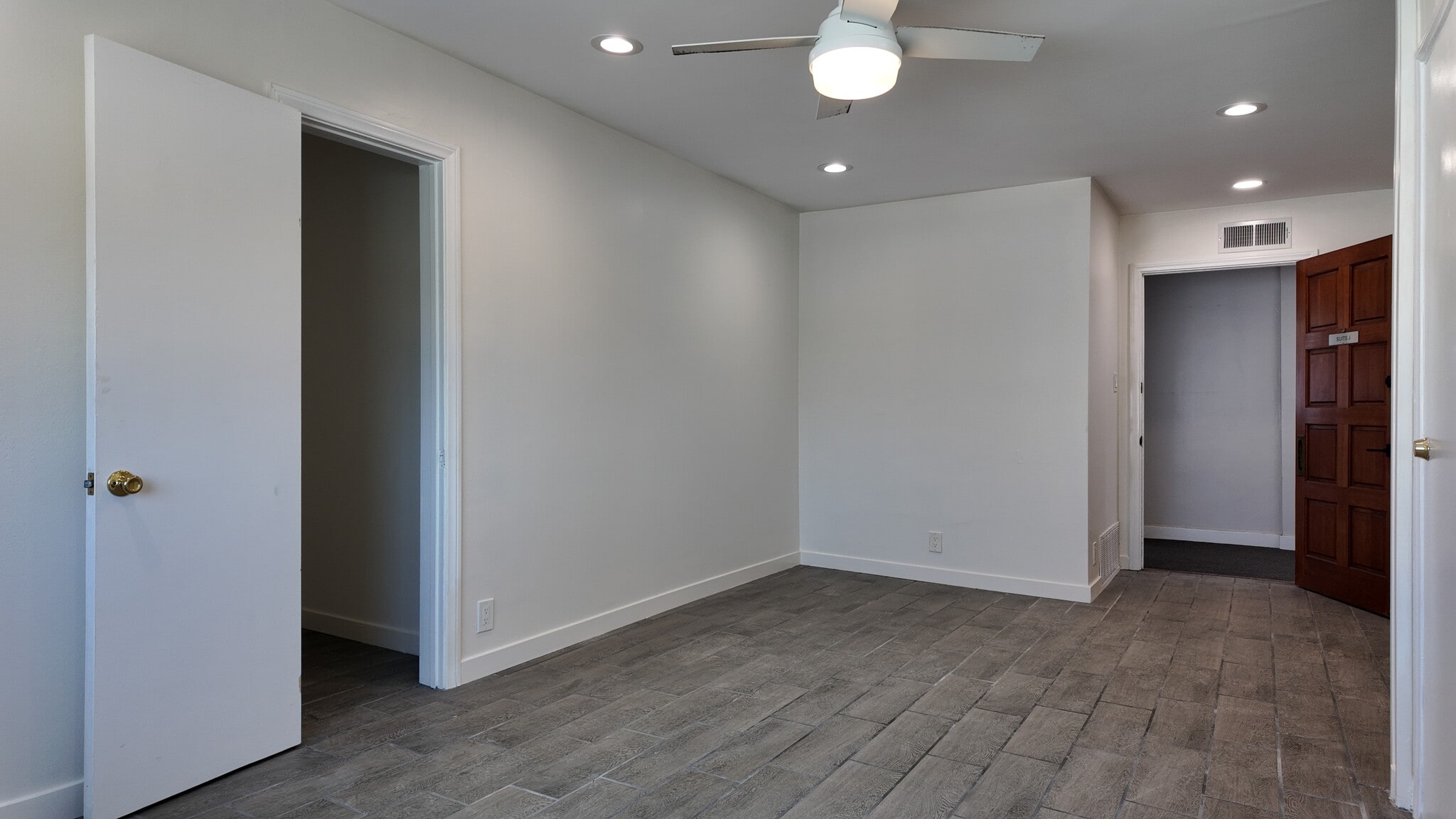 215 Culver Blvd, Playa Del Rey, CA for lease Interior Photo- Image 1 of 7