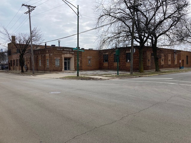 2519 W Fulton St, Chicago, IL for lease - Building Photo - Image 1 of 2