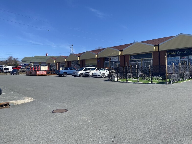 111 Cobequid Rd, Halifax, NS for lease - Building Photo - Image 2 of 2