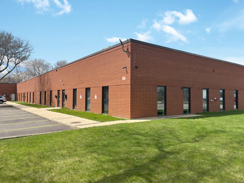 416 S Vermont St, Palatine, IL for lease - Building Photo - Image 1 of 7