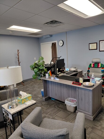 61 Main St, Stoneham, MA for lease - Interior Photo - Image 3 of 3