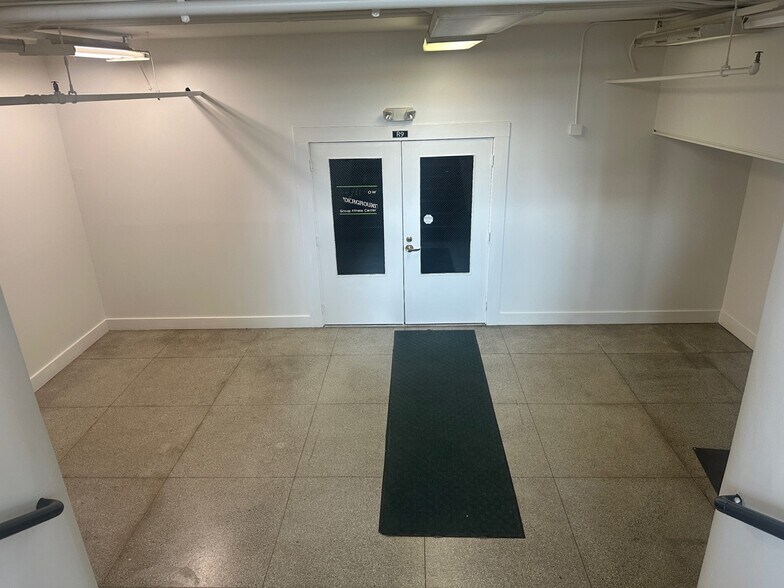 100 E Main St, Spartanburg, SC à louer - Photo intérieure - Image 3 de 8