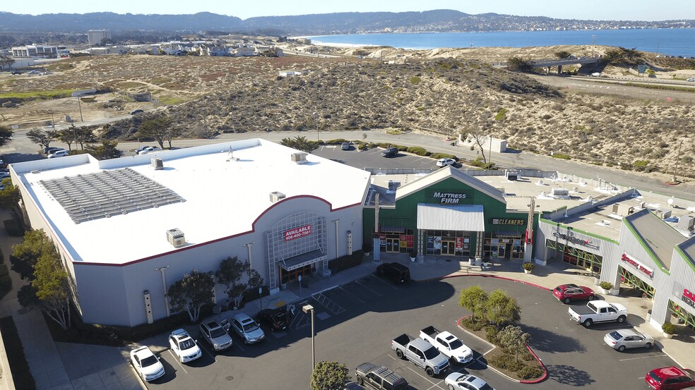 800-990 Playa Ave, Seaside, CA à louer - Photo du bâtiment - Image 3 de 14