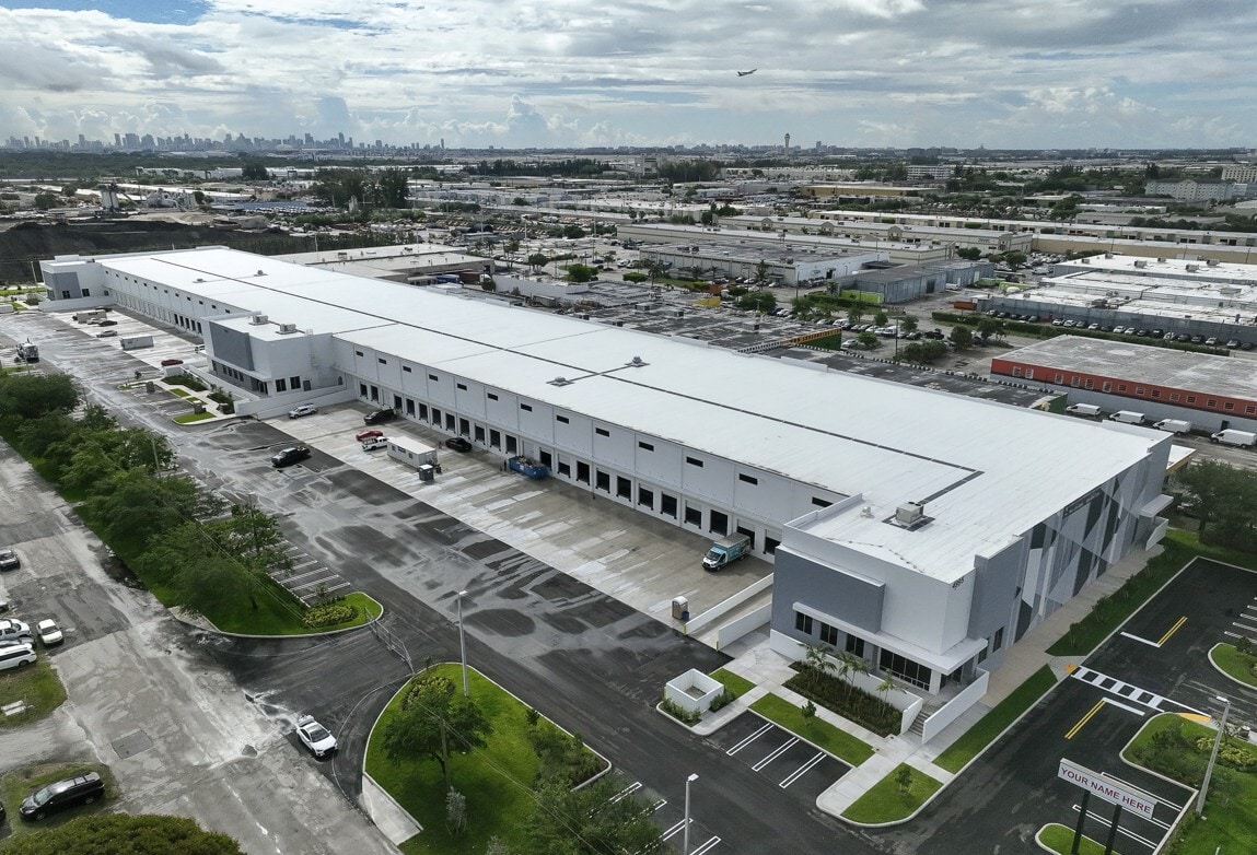 4995 NW 77th Ave, Miami, FL for lease Primary Photo- Image 1 of 6
