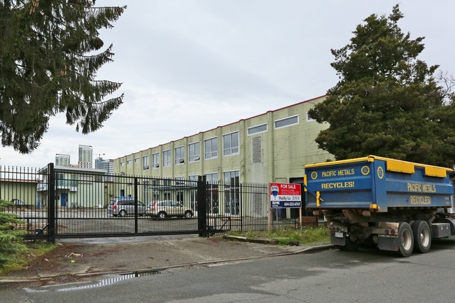 More details for 8399 Ontario St, Vancouver, BC - Flex for Lease