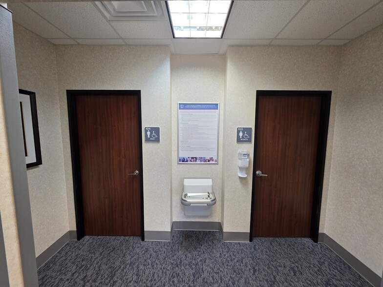 216-222 E Township St, Fayetteville, AR for sale - Building Photo - Image 2 of 21