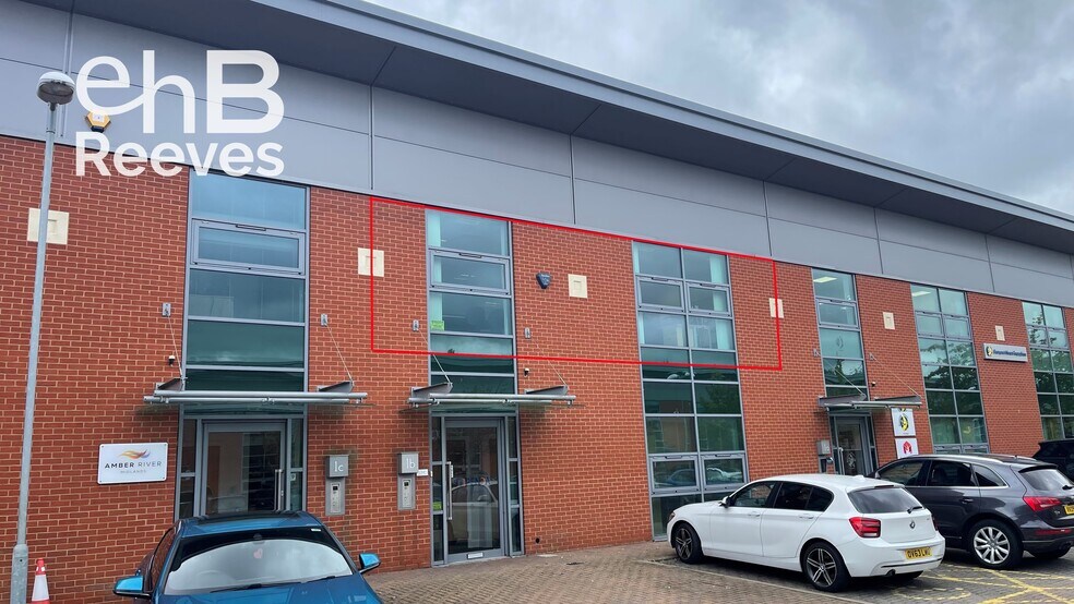 1b Tournament Ct, Warwick à louer - Photo du bâtiment - Image 2 de 16