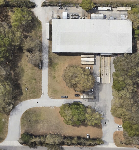 1205 Wood Ct, Plant City, FL à vendre - Photo du bâtiment - Image 2 de 6