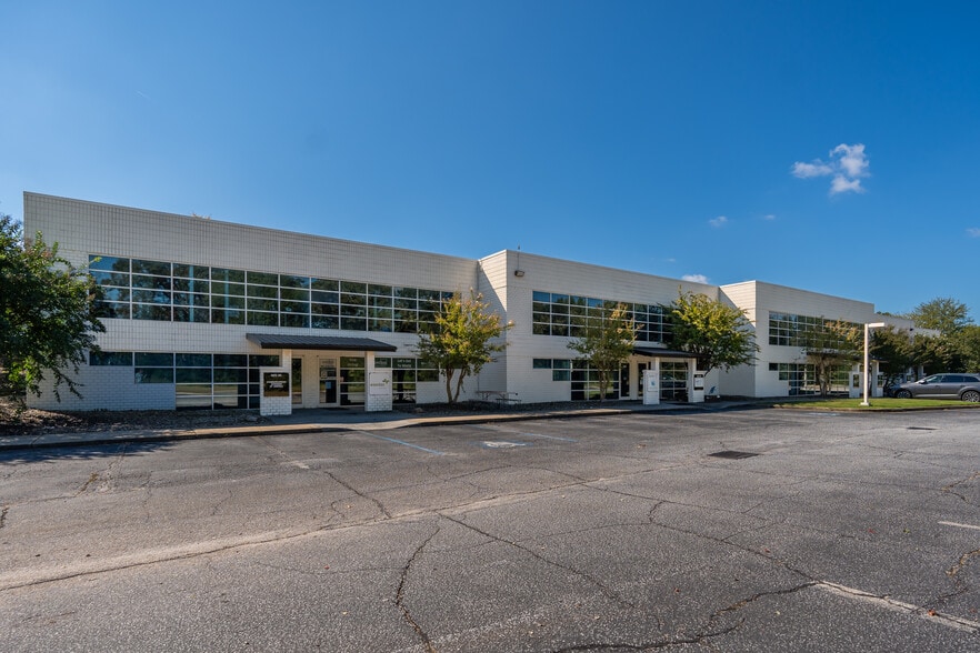 5 Century Dr, Greenville, SC for lease - Building Photo - Image 1 of 3