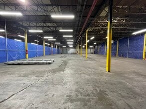 225 Underhill Blvd, Syosset, NY for lease Interior Photo- Image 2 of 2