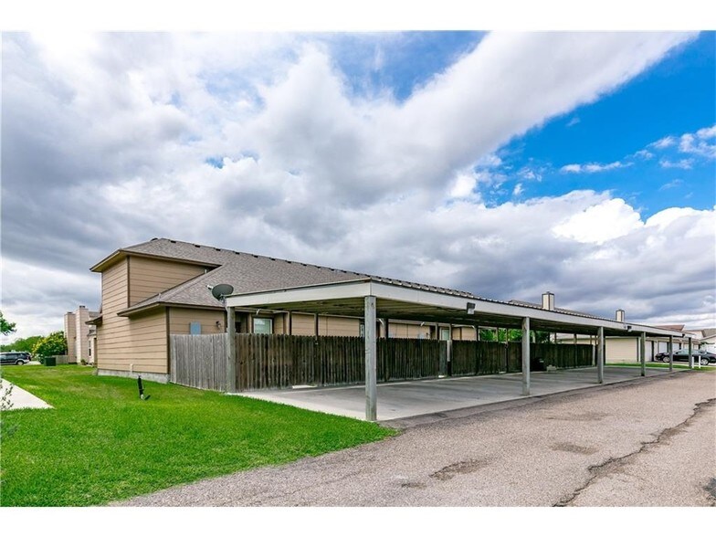 7252 Mansions Dr, Corpus Christi, TX à vendre - Photo du bâtiment - Image 3 de 19