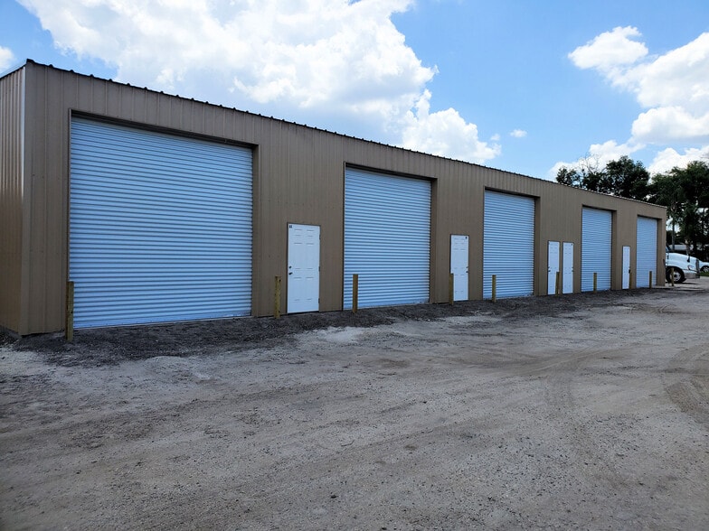 532 N Bluford Ave, Ocoee, FL for lease - Building Photo - Image 2 of 8