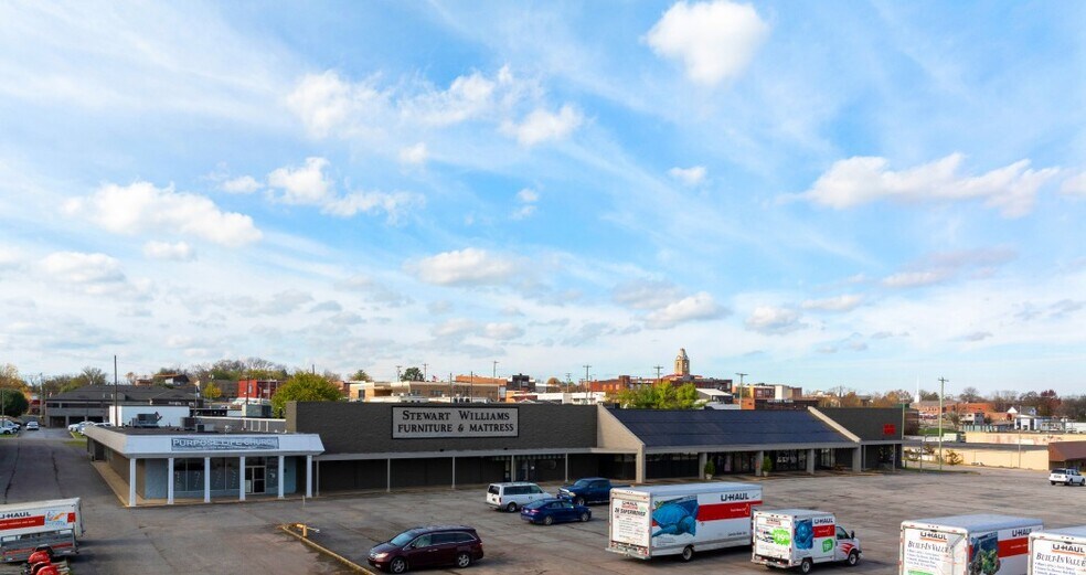 801 Memorial Blvd, Springfield, TN à vendre - Photo du bâtiment - Image 1 de 2