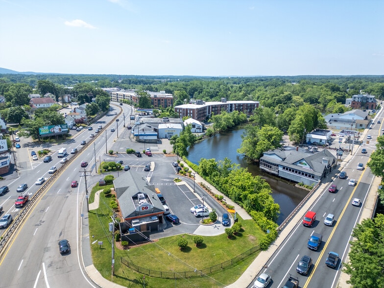 1455-1457 VFW Pky, West Roxbury, MA for lease - Building Photo - Image 3 of 9