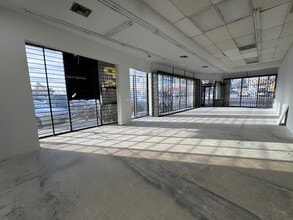 7562 Laurel Canyon Blvd, North Hollywood, CA for lease Building Photo- Image 1 of 4