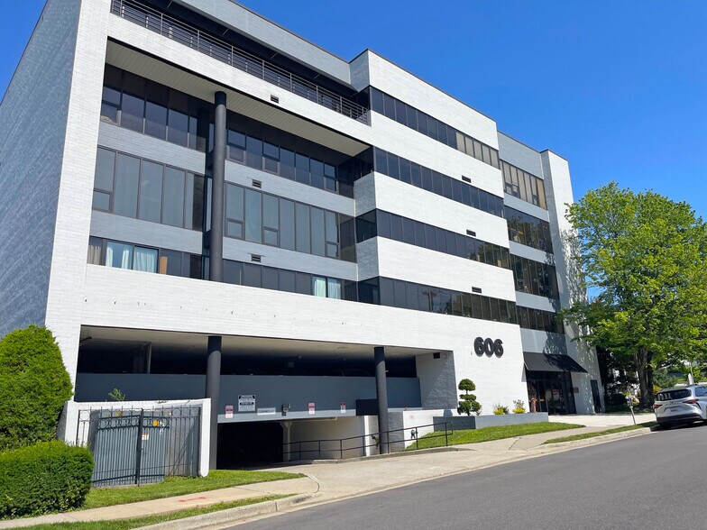 606 Baltimore Ave, Towson, MD for sale - Building Photo - Image 3 of 10