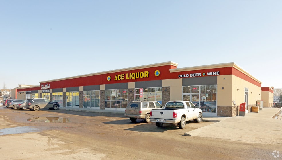 10451 99 Ave, Fort Saskatchewan, AB à vendre - Photo du bâtiment - Image 3 de 31