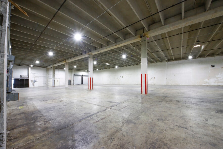 13001 NW 38th Ave, Opa-locka, FL for lease - Interior Photo - Image 3 of 3