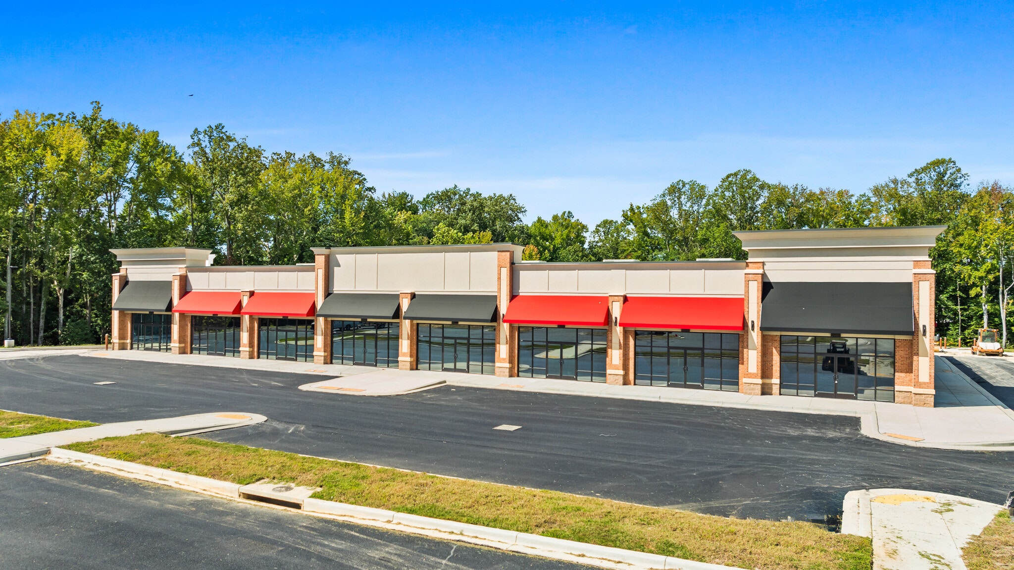 6565 Crain Hwy, La Plata, MD for lease Primary Photo- Image 1 of 26